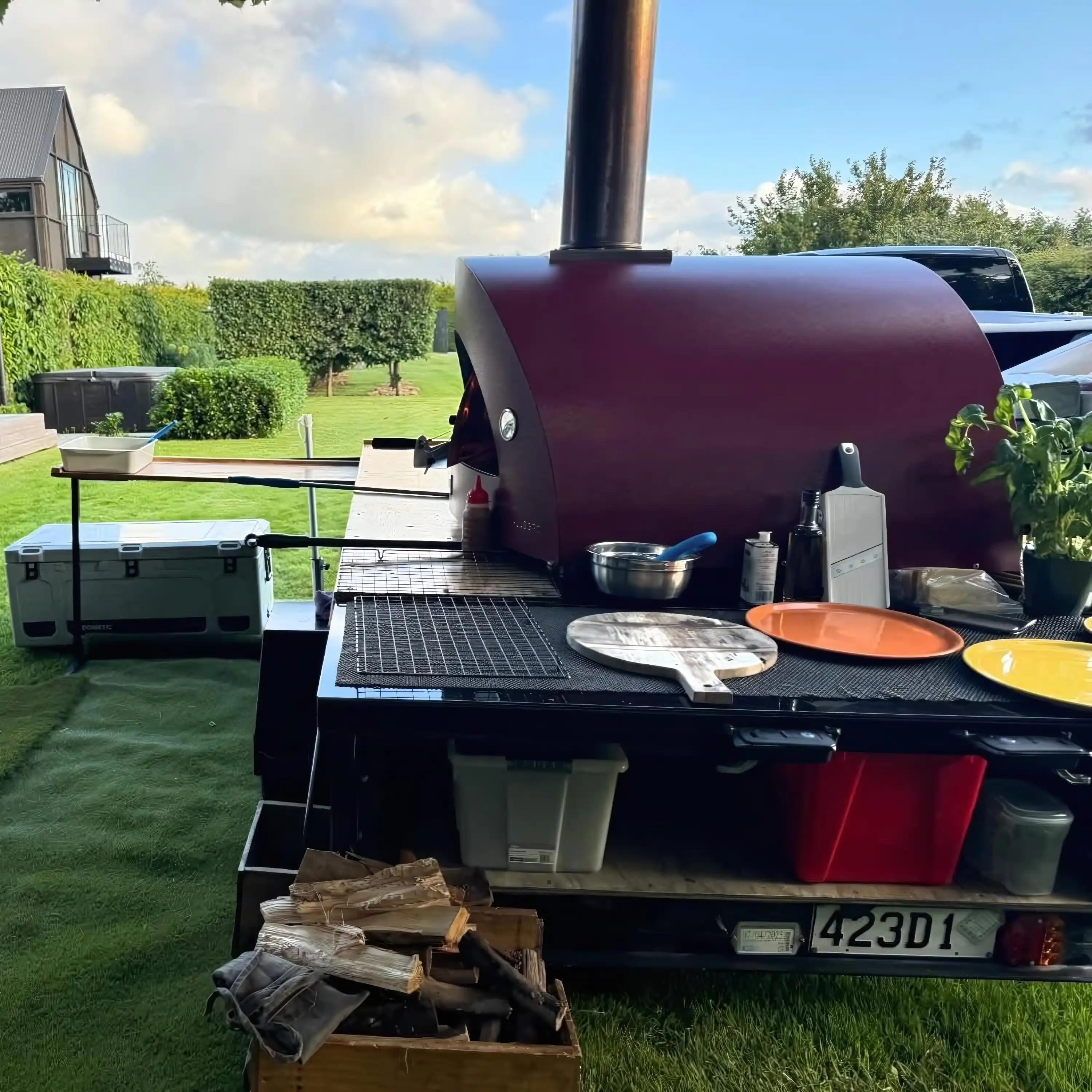 Roving Pizza Image Gallery 5